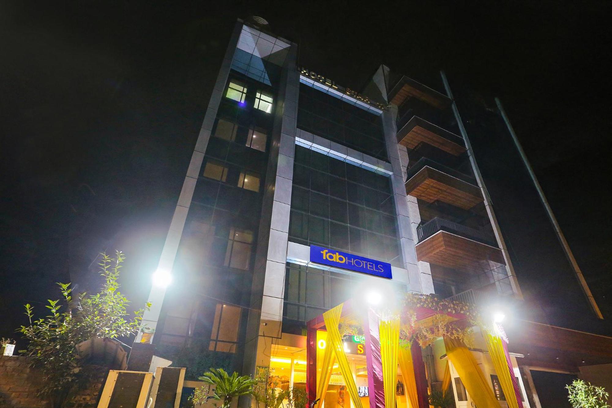 Fabhotel Prime Star 17 - Nr Yashobhoomi Convention Centre Delhi Zewnętrze zdjęcie
