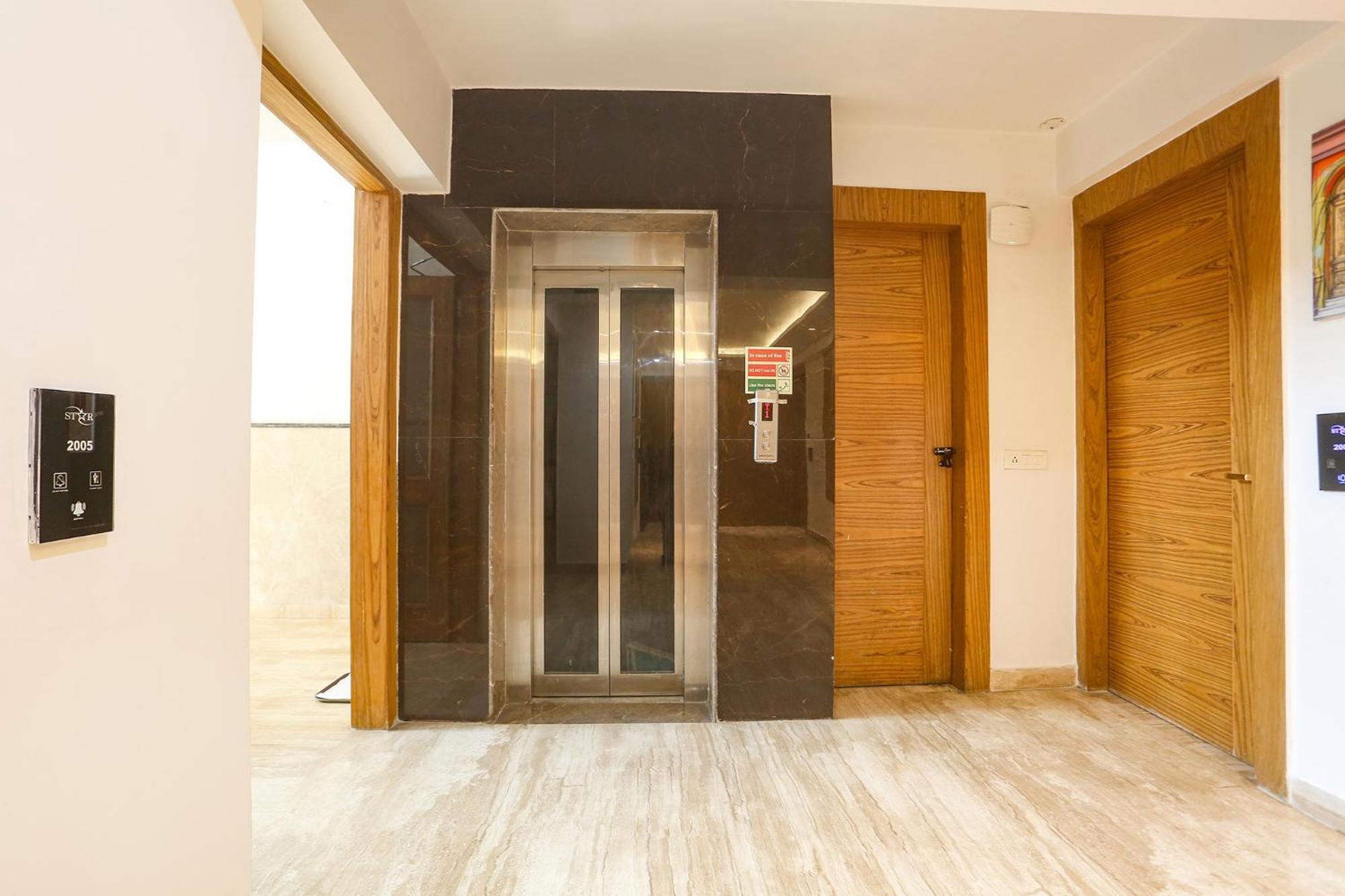 Fabhotel Prime Star 17 - Nr Yashobhoomi Convention Centre Delhi Zewnętrze zdjęcie